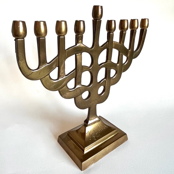 Vintage Brass Menorah Artist Signed Fred Hollinger MCM Brutalist Hanukkah Gift - Picture 2 of 8
